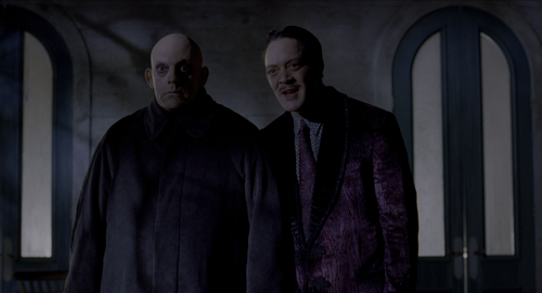 The.Addams.Family.1991.2160p.HDR.UHD.BluRay.DTS HD.MA.5.1.x265 10bit HDS.mkv 20220621 222926.682.png