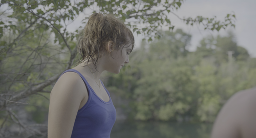 CODA.2021.2160p.HDR.UHD.BluRay.DTS HD.MA.5.1.x265 10bit HDS.mkv 20220606 204235.650.png