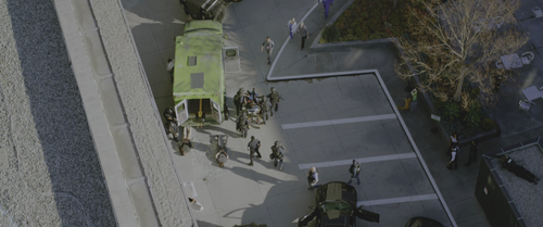 Ambulance.2022.2160p.HDR.UHD.BluRay.TrueHD.7.1.Atmos.x265 10bit HDS.mkv 20220608 210958.418.png