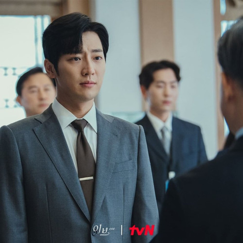 Lee Sang Yeob in Eve (2022)