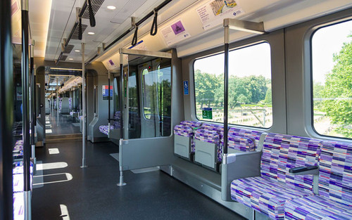 elizabeth hatti trenin ici.jpg