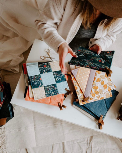 @helloprettymarket Photo shared by Hello Pretty Market on March 23, 20.jpg