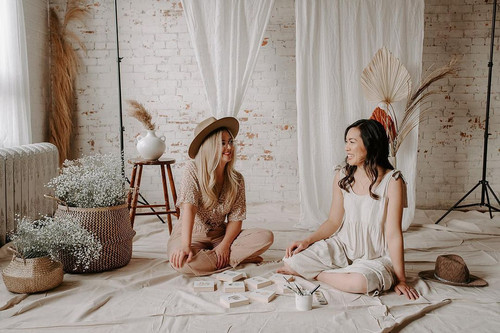 @helloprettymarket Photo by Hello Pretty Market in Edmonton, Alberta w.jpg