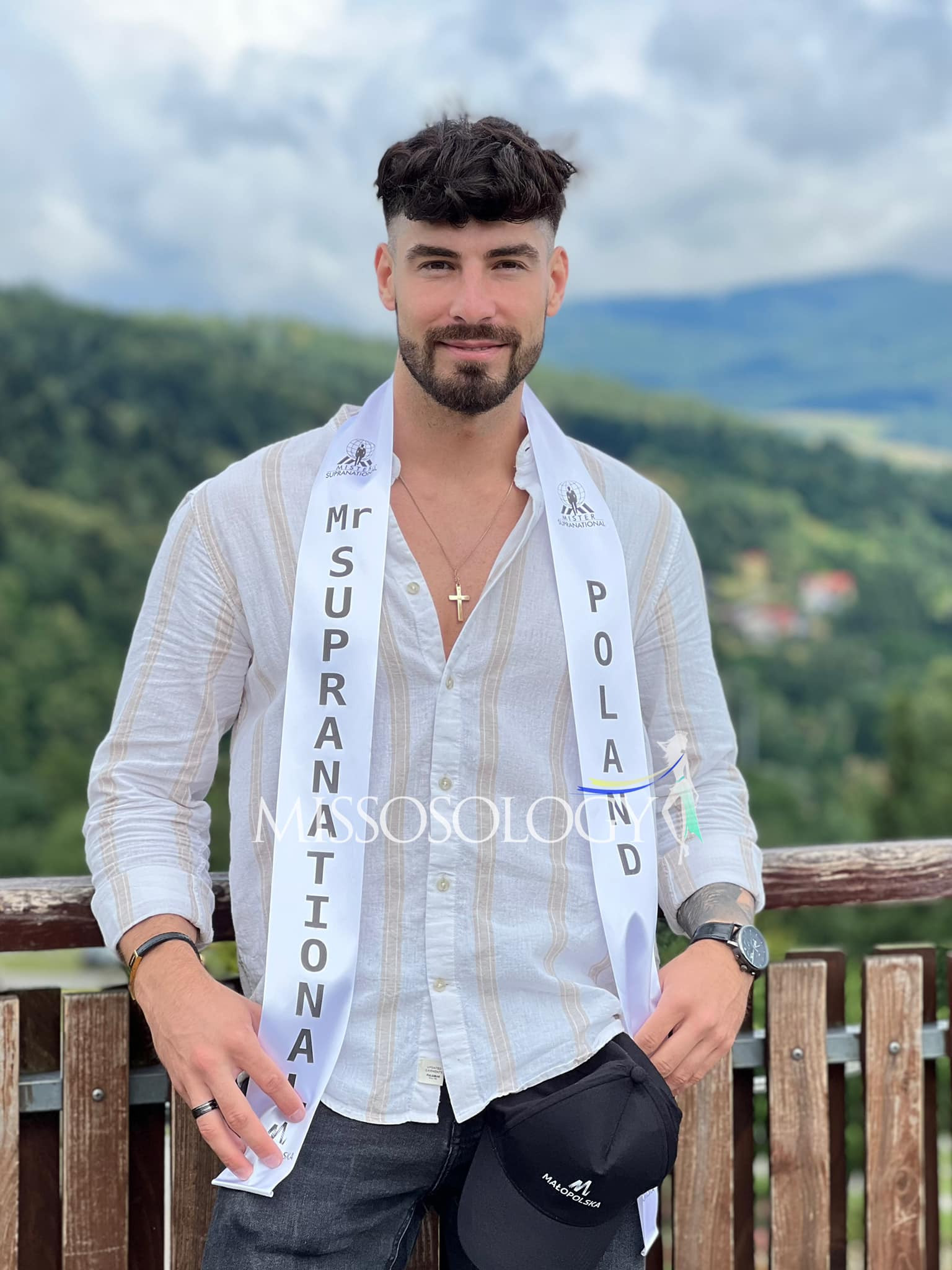 candidatos a mr supranational 2022. final: 16 july. sede: poland. - Página 17 JNO2X2