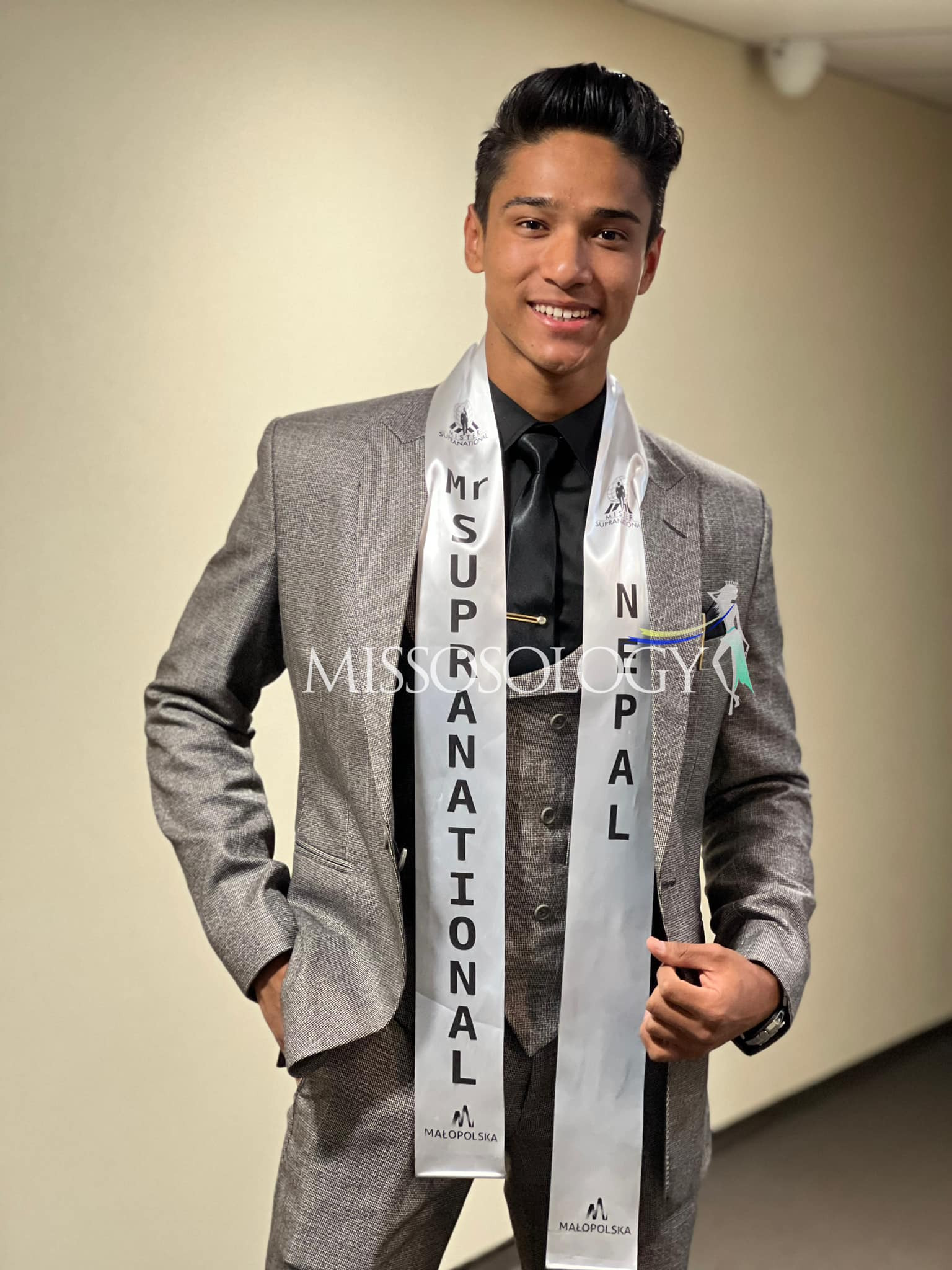 candidatos a mr supranational 2022. final: 16 july. sede: poland. - Página 24 JNrAUN