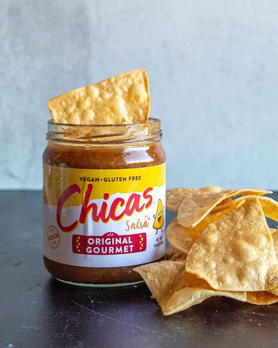 Chicas Red Salsa Lifestyle 1.jpg