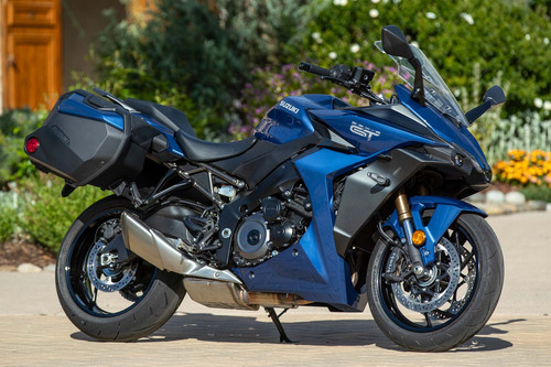 2022 suzuki gsx s1000gt review sport touring motorcycle.jpg