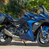 2022 suzuki gsx s1000gt review sport touring motorcycle