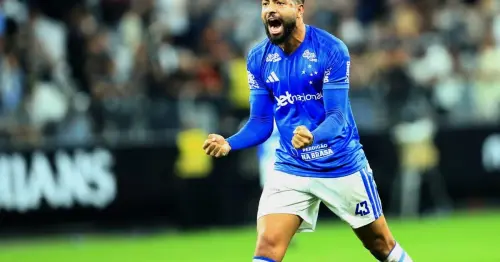 João Marcelo brilha na defesa do Cruzeiro e se torna peça-chave na busca por resultados positivos
