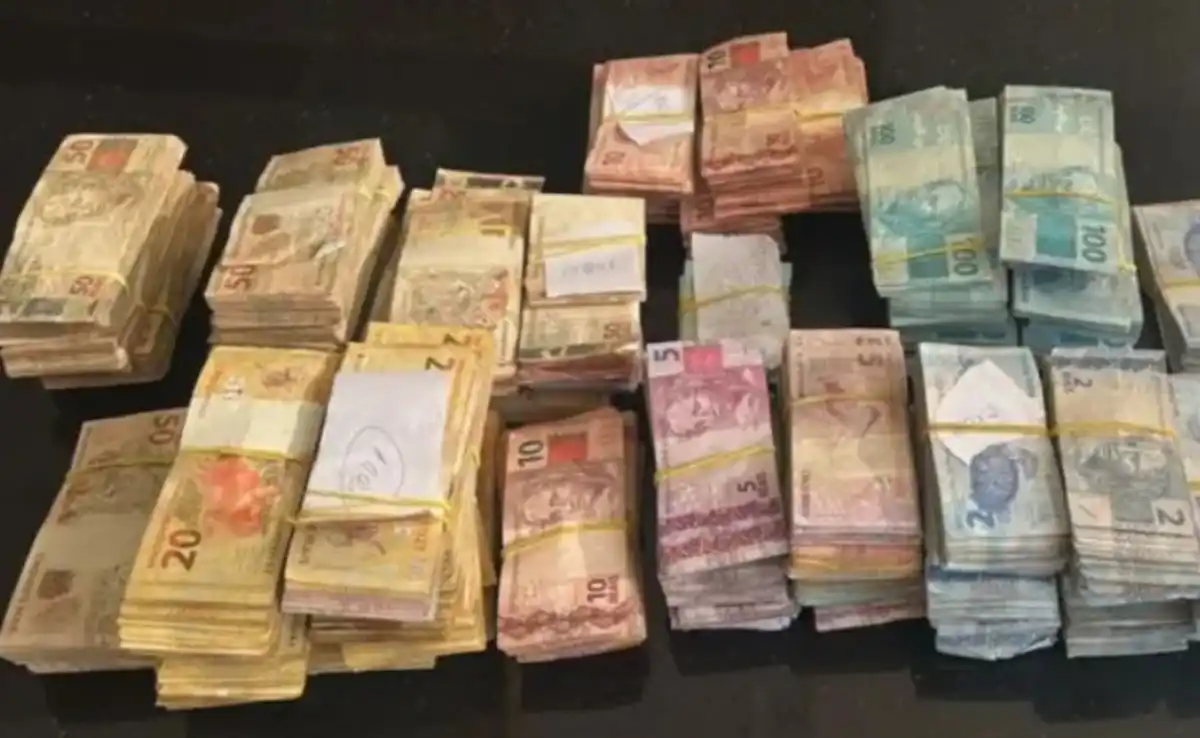 PF cerca o PL em MT: R$ 235 mil são apreendidos, e integrantes da gestão bolsonarista viram alvo da operação