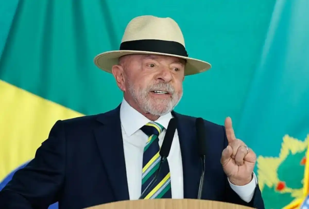 Lula vai ao segundo turno contra Flávio Bolsonaro, e militância prepara virada histórica!