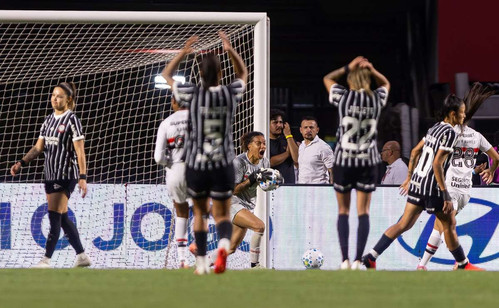 Corinthians enfrenta desafios antes da Libertadores feminina