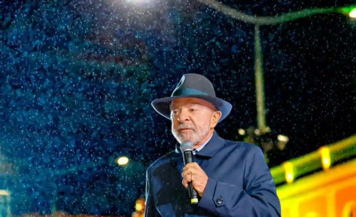 Lula desafia o bolsonarismo no 2º turno: "sou muito bom no mata-mata" e promete derrota da extrema direita!