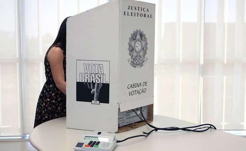 Corinthians define data de eleição em meio a tensão e crise financeira