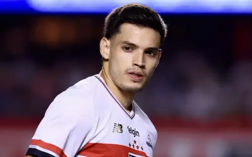 São Paulo se antecipa ao mercado e abre conversas para renovar com Bobadilla