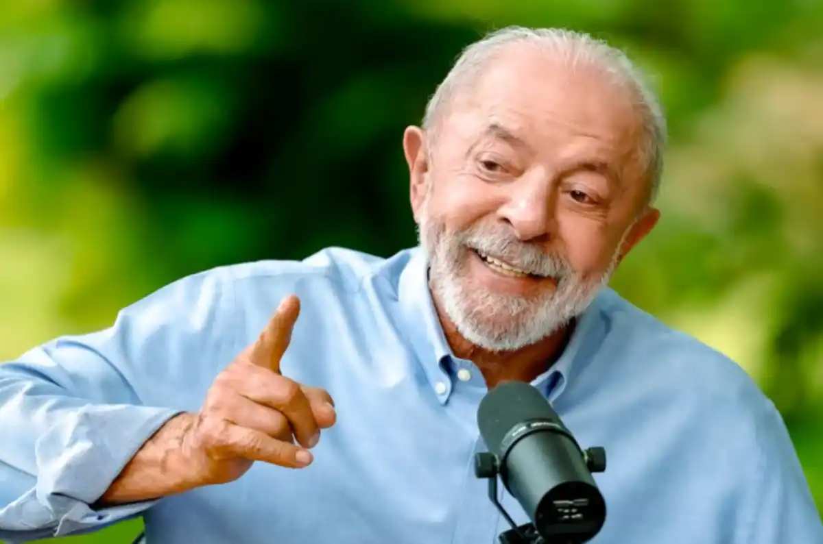 Lula pressiona oposição no Senado e diz que votação da escala 6x1 mostrará quem defende o trabalhador