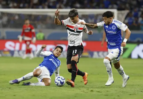 Onde assistir! Cruzeiro x São Paulo: transmissão e provável escalação