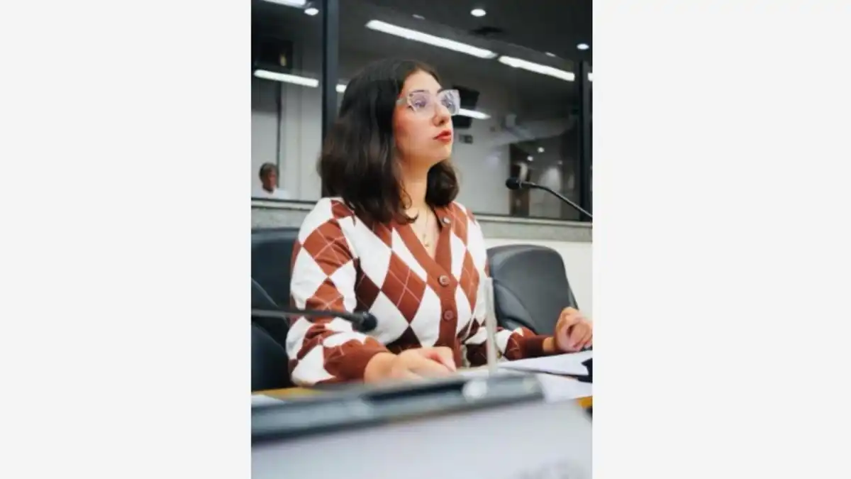 Eduarda Campopiano é denunciada ao MP após ataque transfóbico contra Erika Hilton e pode responder por crime de ódio