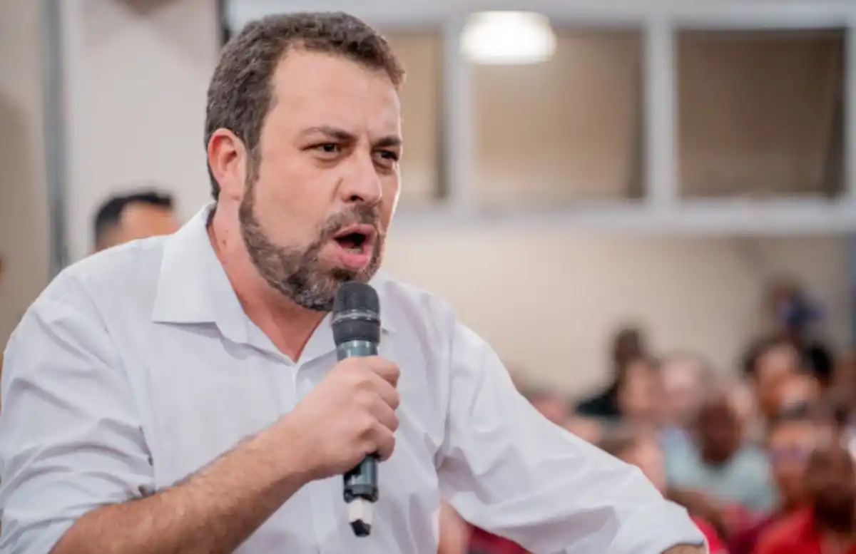 Guilherme Boulos questiona o país após cenas de violência nas comemorações da extrema direita