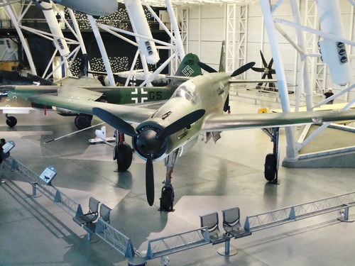 DH000144.jpg