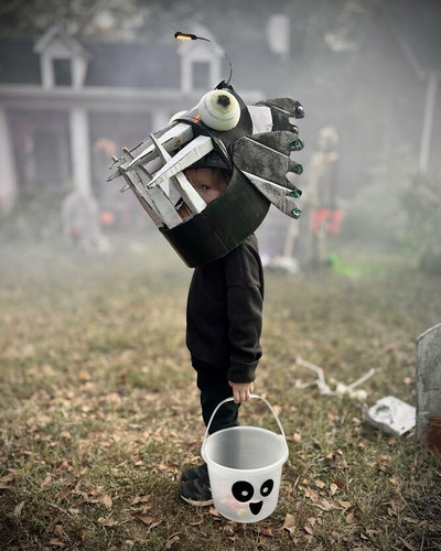 68e7afaeb9cb4 kids halloween costume ideas pics 700.jpg