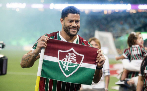 Palmeiras e Fluminense: duelo de gigantes em busca da glória na Libertadores