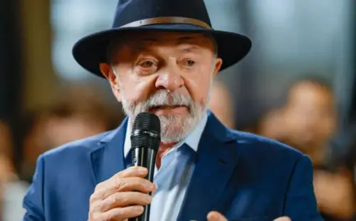Lula convoca mobilização para o 2º turno, defende busca pelos eleitores ausentes e parte para o confronto direto com a extrema direita
