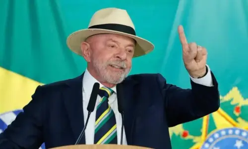 Lula prevê virada no 2º turno, denuncia atuação do crime organizado e detona herdeiro do fascismo