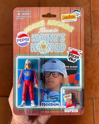 Artist creates pop culture dolls and you will surely want a 73 Pics 641ad04407c55 700.jpg