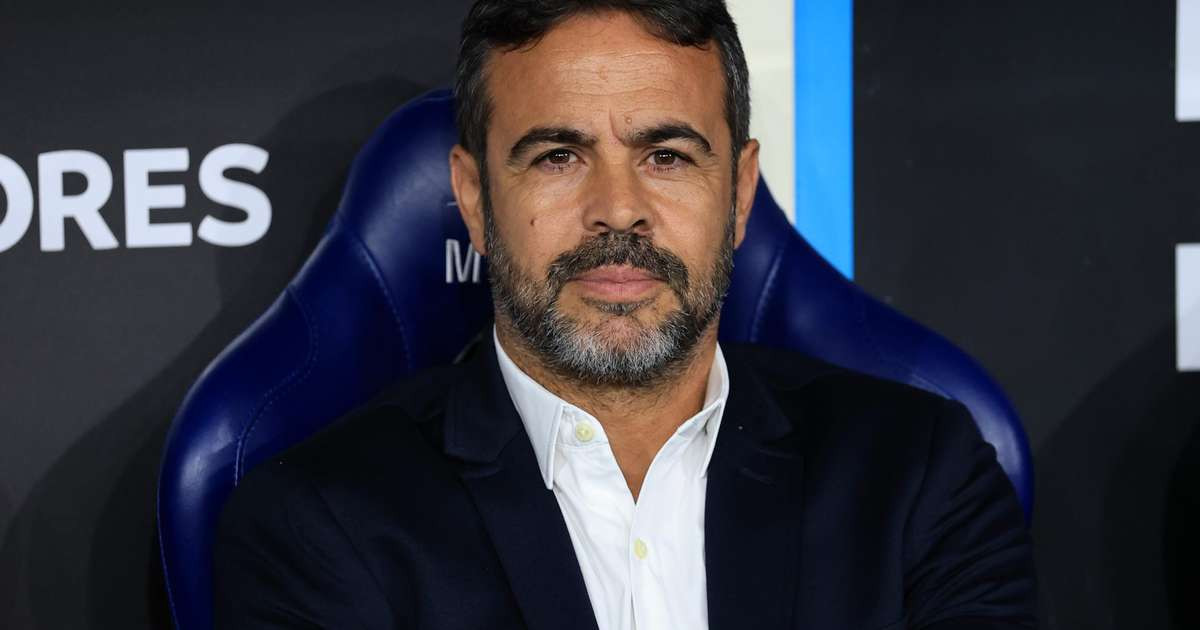 Pressão máxima: torcedores do Cruzeiro protestam contra diretoria e time antes de duelo decisivo