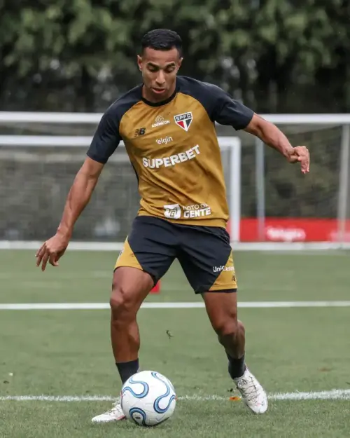 Preparação intensa do São Paulo: foco total no Boca Juniors e boas notícias nas recuperações