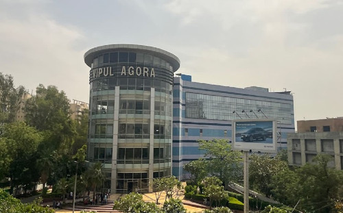 Top Office Spaces for Rent in Vipul Agora, Gurgaon – Connectivity & Comfort Combined.jpg