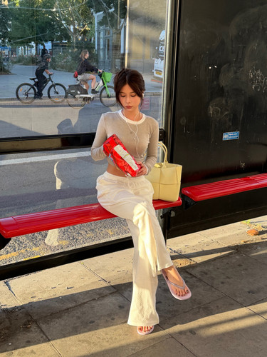 d4a8ed92b4aa8fdae437695894e412b9.jpg
