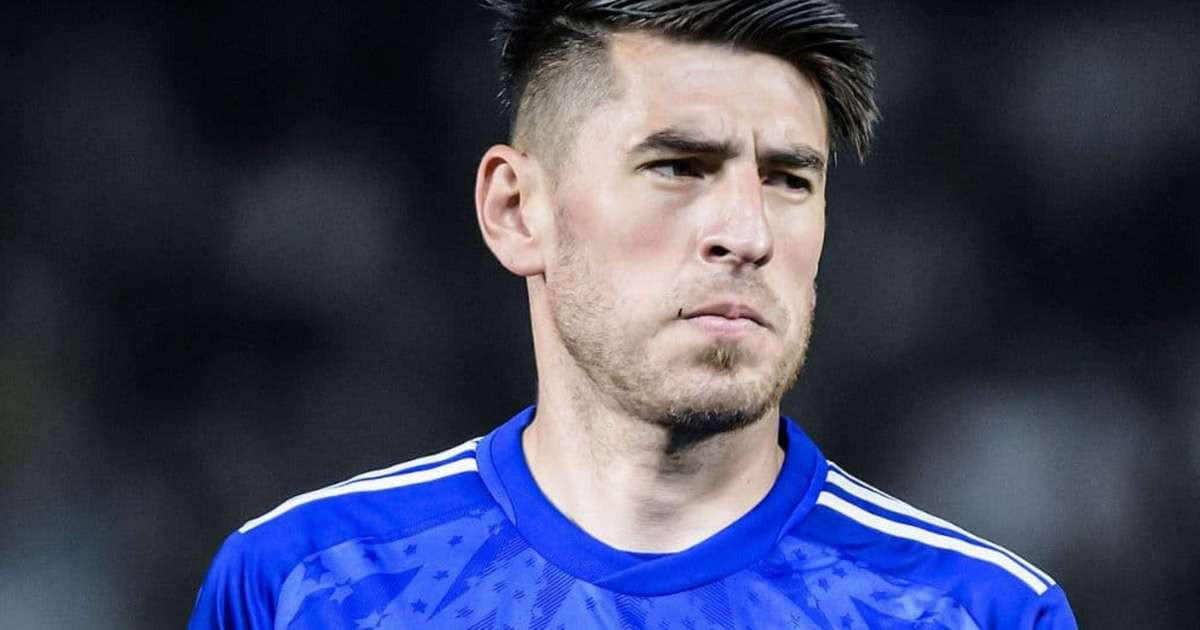 Kaiki se destaca como o "rei das faltas" no Cruzeiro e intensifica a estratégia combativa da equipe