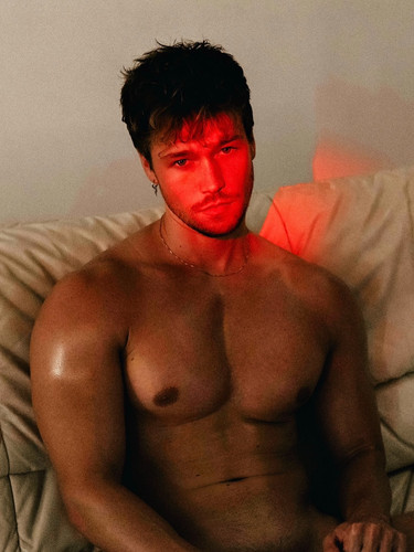 FAG.MAGAZINE 000199.jpg