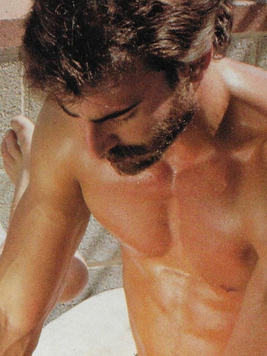 FAG.MAGAZINE 000144.jpg