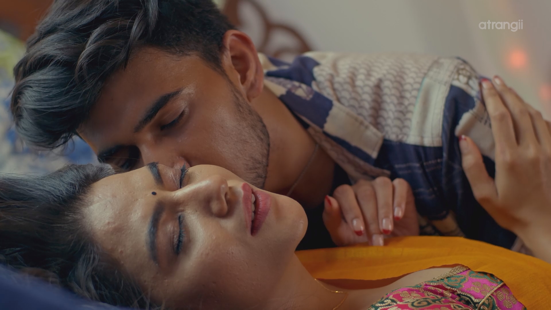 Graduate Part 3 (2026) S01 Ullu Hindi Web Series 1080p WEB DL 1.8GB(1Filmy4Wap.Cloud).mkv snapshot 0