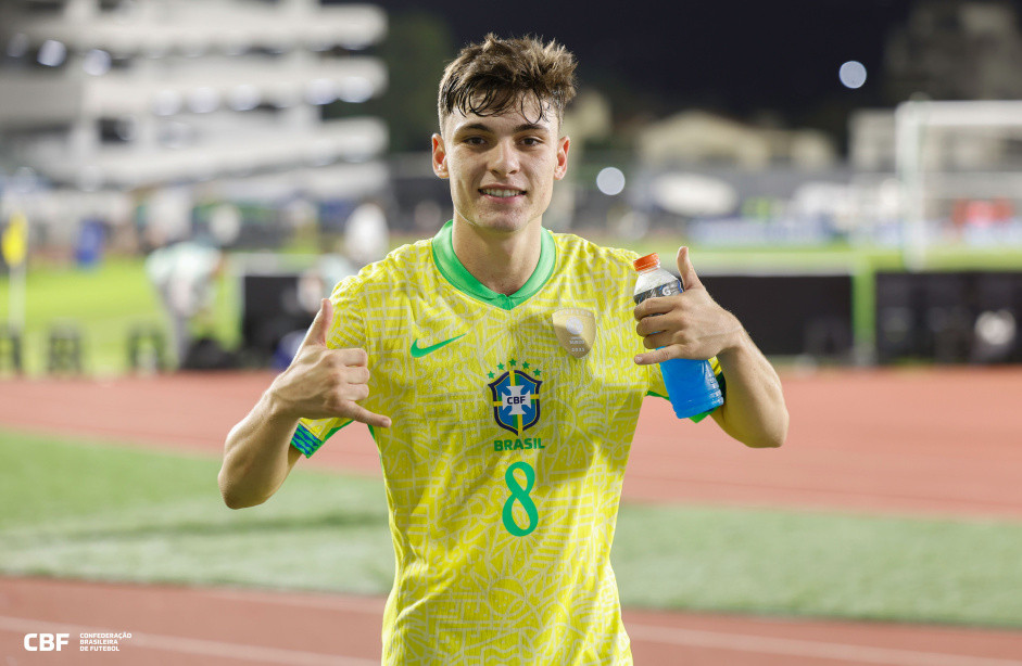 URGENTE: Breno Bidon é pré-convocado por Ancelotti para a Data FIFA