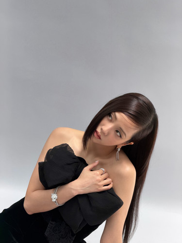 70f922be22fd45340cde9fbd5998b4d2.jpg