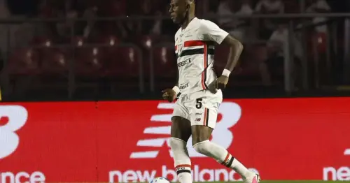 Arboleda renova laços com a torcida e se destaca como capitão no São Paulo após fase conturbada