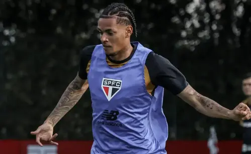 PEÇA CHAVE DA EQUIPE? Dorival molda estratégia do São Paulo ao redor de volante