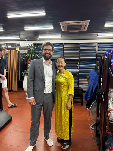 hoi-an-tailor.jpg