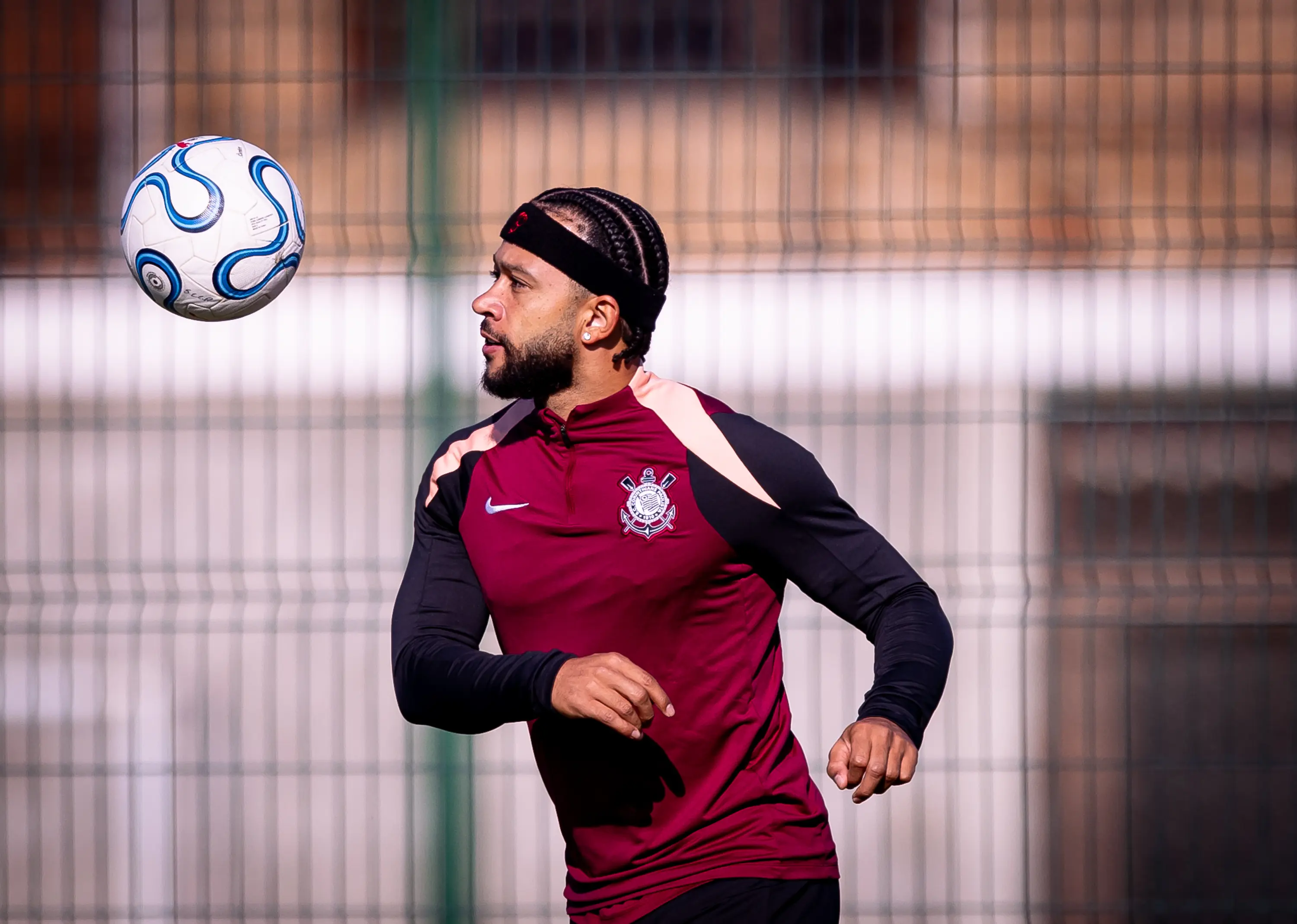 Corinthians em busca de redenção na Libertadores enfrenta Estudiantes sob pressão após 4 derrotas
