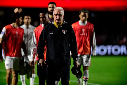 Desfalque na escalação: SPFC perde titular e Dorival muda