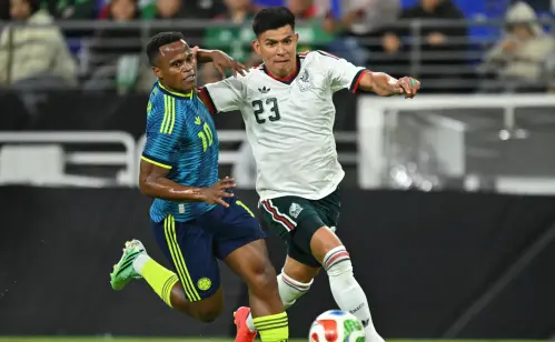 Jhon Arias assume a camisa 10 da Colômbia no empate com o México