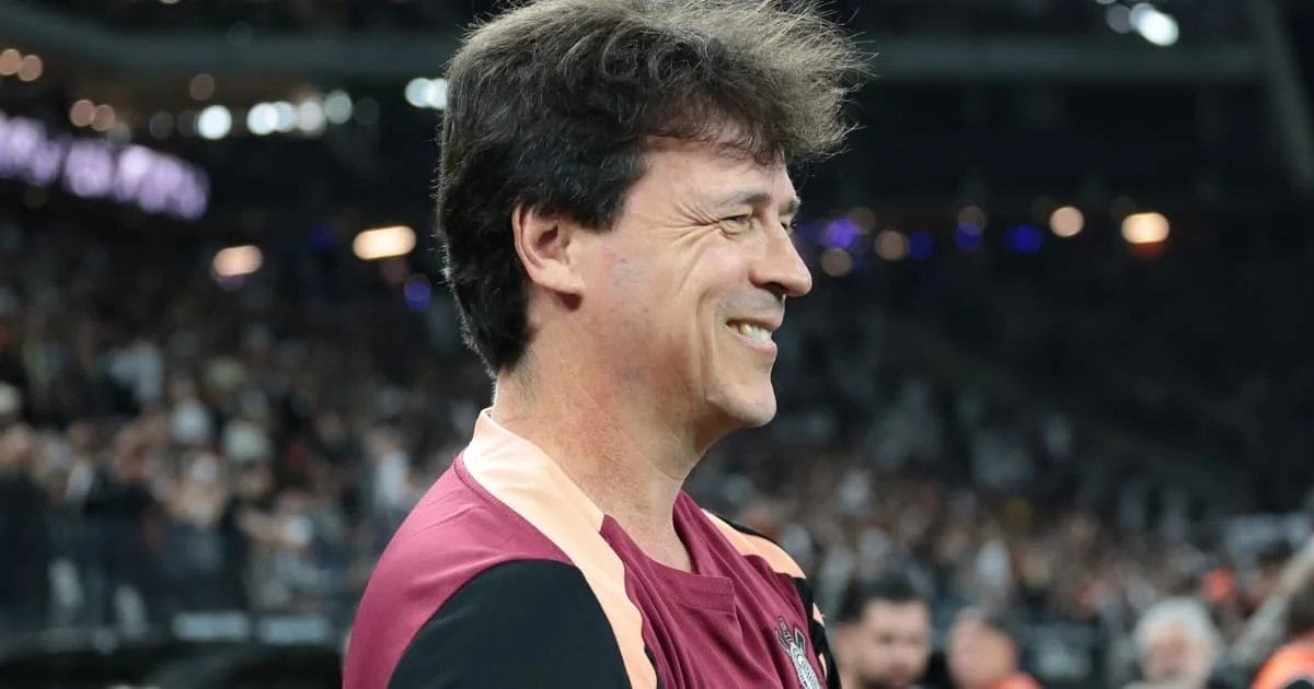 Diniz Enaltece Possível Retorno de Memphis ao Corinthians: "Um Sinal de Alegria e Esperança"