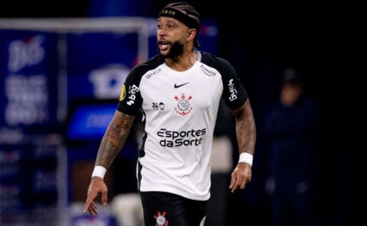 Corinthians Retoma Negociações por Depay, Mas Almeja Salário Reduzido