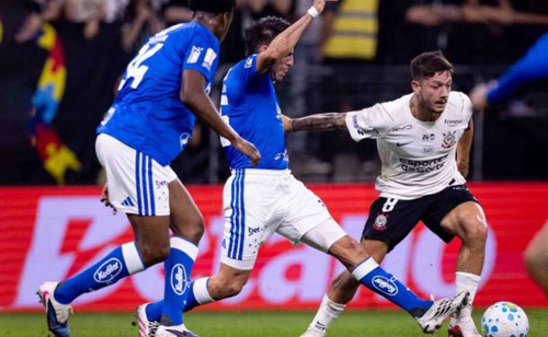 Garro Analisa Derrota do Corinthians e Destaca Importância da Libertadores: "É o Jogo do Ano"