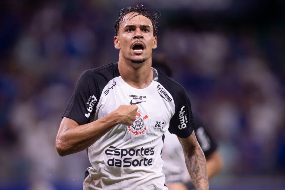 Com desfalques e decisão no meio da semana Diniz define titulares! Confira a provável escalação