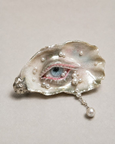 Blue Pupil Silver Makeup Pearl Oyster Eye 01 6ab62aa069a71 700.jpg